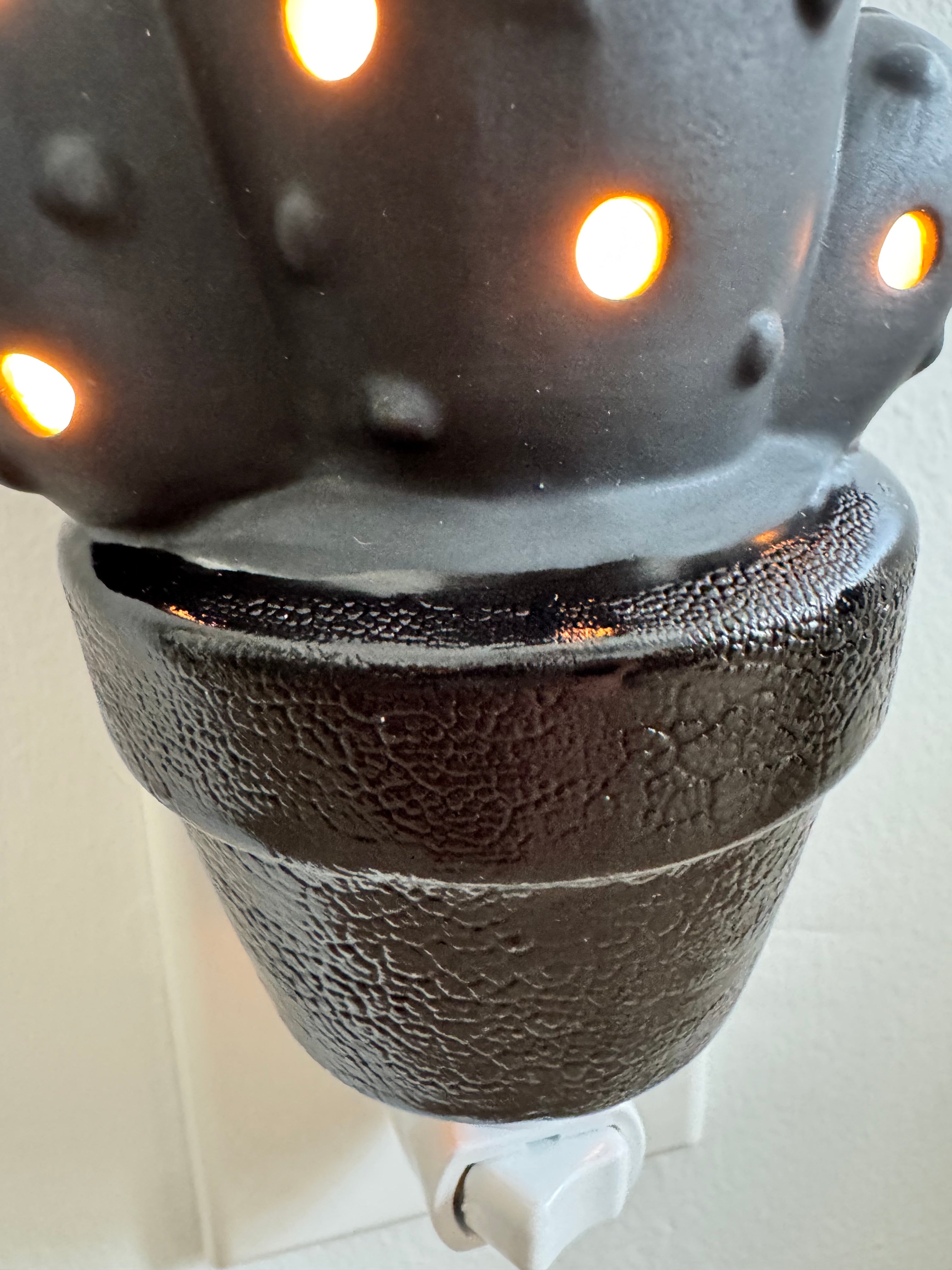 Cactus Night Light - Matte Black